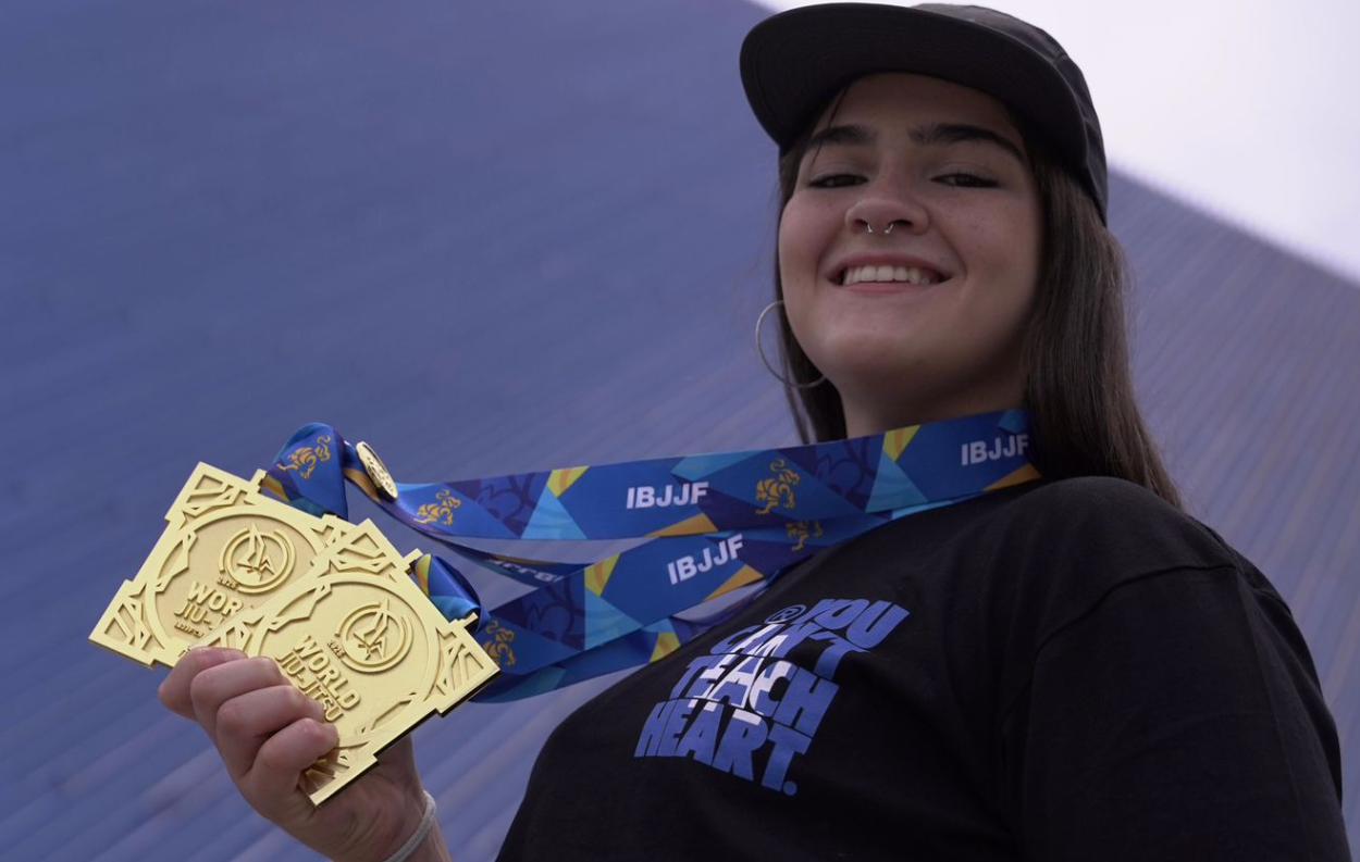 Atleta que começou na Vila Olímpica de Bangu é Campeã mundial de jiu-jítsu, nos Estados Unidos