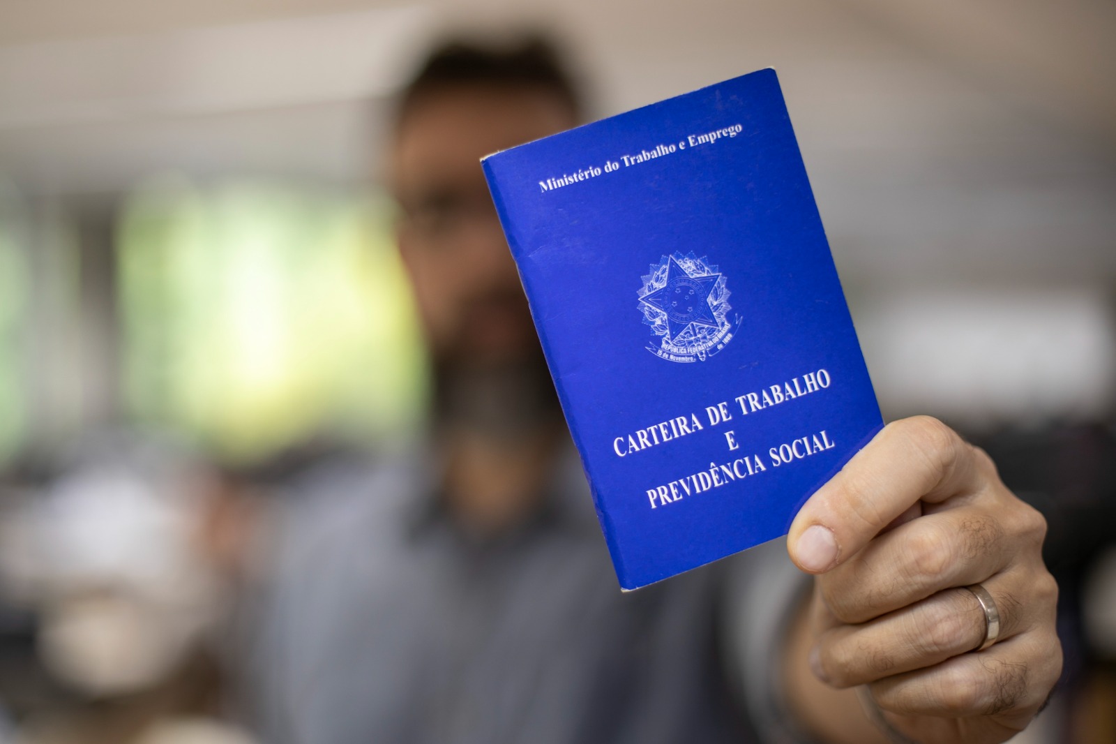 Estado do Rio criou mais de 13 mil postos de trabalho formal em maio e é um dos três estados da federação com maior saldo positivo de geração de empregos