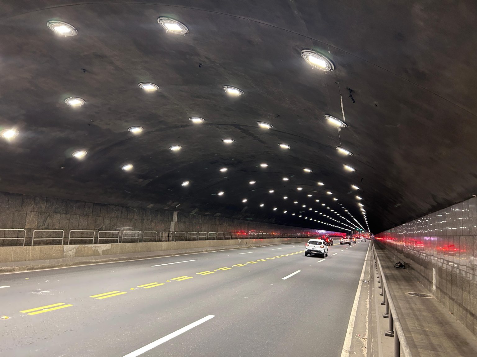 RioLuz entrega 18 túneis da cidade modernizados com tecnologia LED